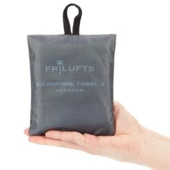 FRILUFTS MICROFIBRE TOWEL - Reisehandtuch Rot 9 FRILUFTS MICROFIBRE TOWEL - Reisehandtuch Rot -Globetrotter 5637686095 d microfibre towel frilufts 24